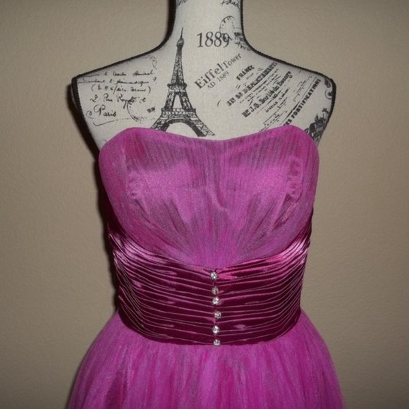 *Weekend Special Sale* Stylish Raspberry Strapless Short Formal Dress 10 - Picture 1 of 8